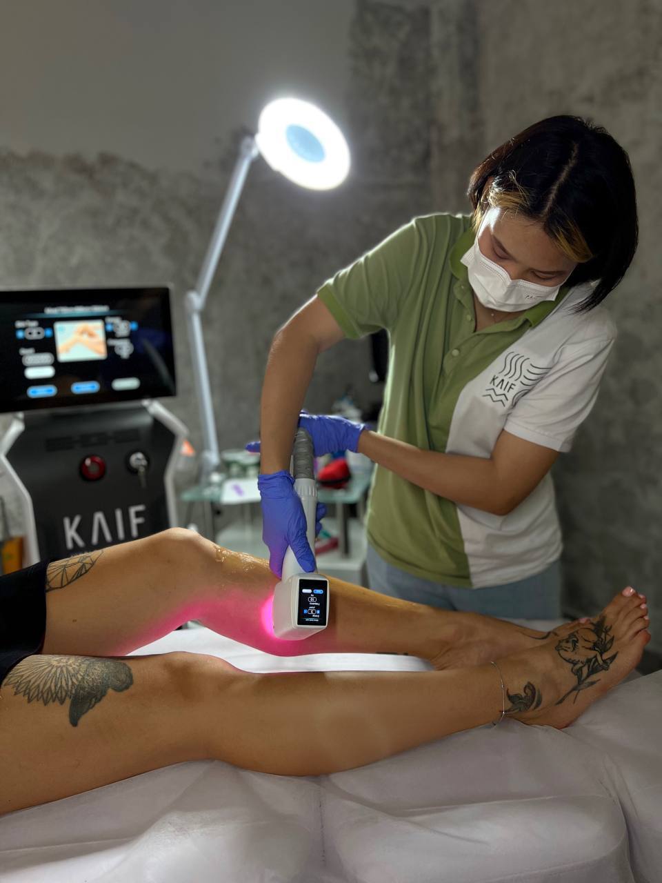 Laser hair removal procedure in the beauty salon KAIF Jungle Club & Spa
