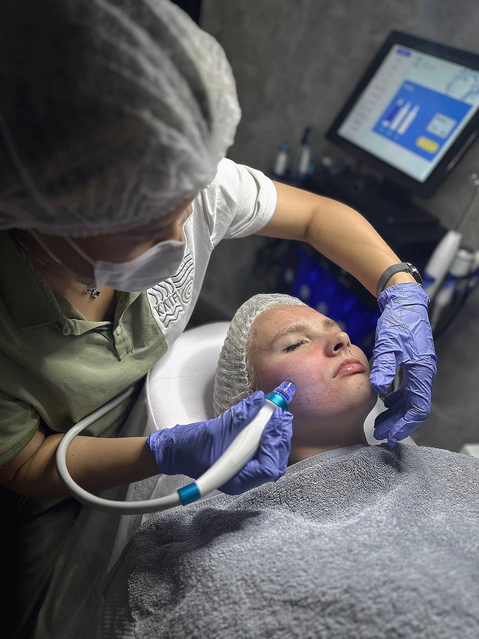 Cosmetology services for face and body skin care in the beauty salon KAIF Jungle Club & Spa